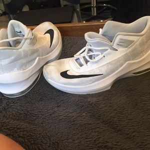 Air Max Infurate. White and grey basketball shoes